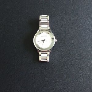 Michael Kors Women’s Kinley Watch